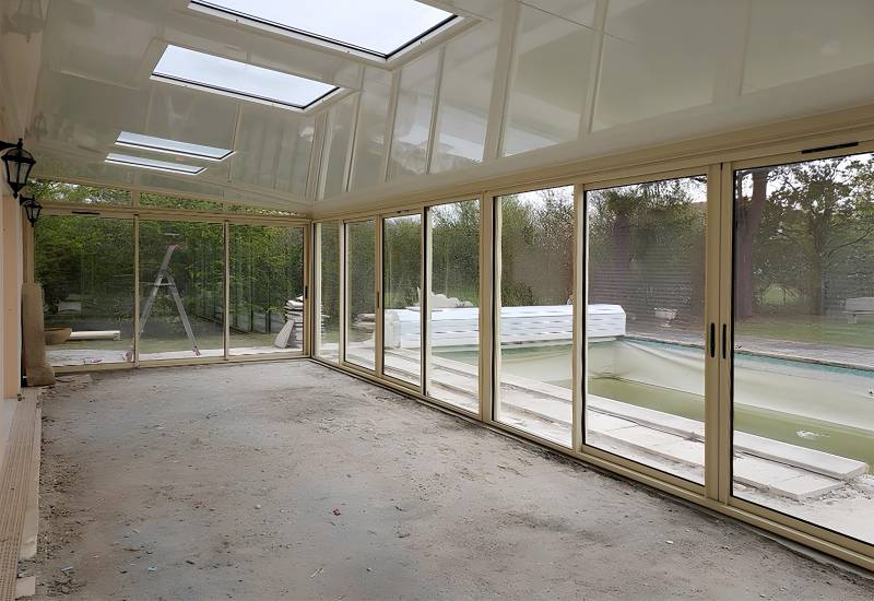 Installation d’une véranda en aluminium à Libourne : un nouvel espace de vie lumineux et élégant