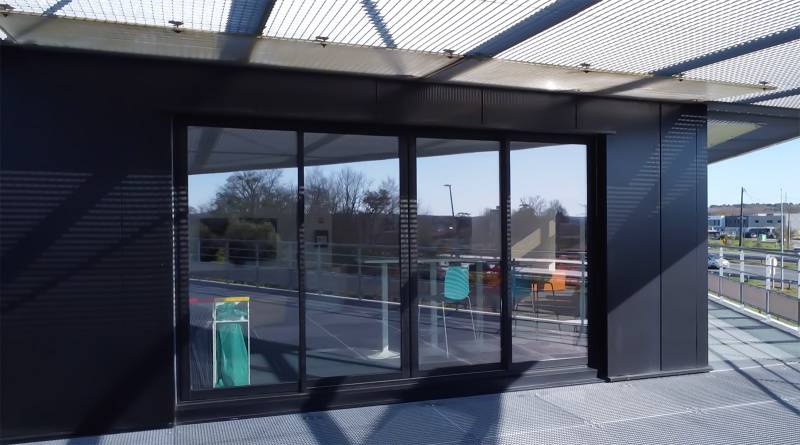 Installation fenêtre, porte-fenêtre & baie coulissante aluminium à Artigues-près-Bordeaux en Gironde