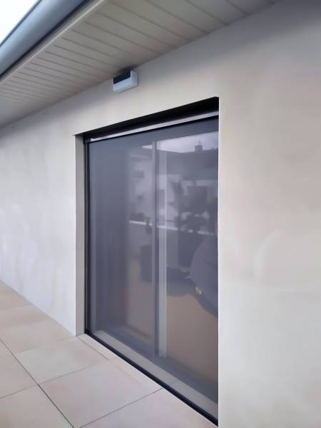 Installation de Fenêtre et baie coulissante avec moustiquaire intégrée à Libourne